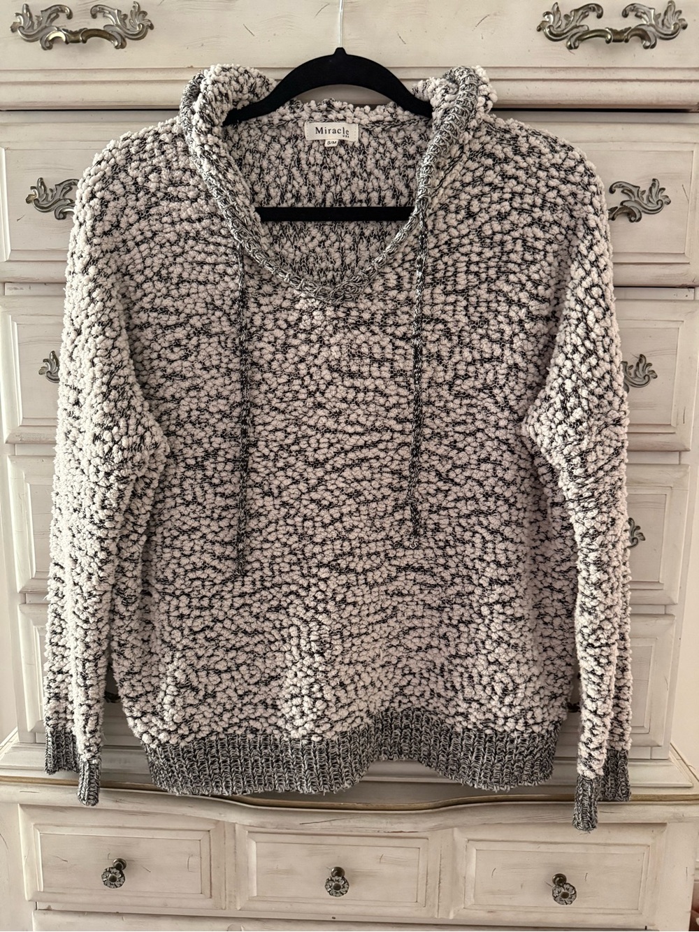 Miracle Two-Tone Popcorn Knit Funnel Neck Sweater
& Attached Hood w drawstrings